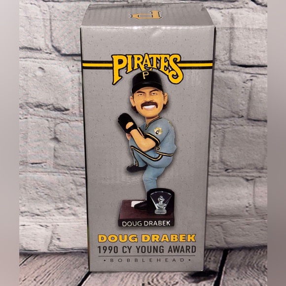 2022 Doug Drabek Bobblehead 9/24 SGA Pittsburgh Pirates Giveaway 1990 Cy Young - Picture 2 of 6